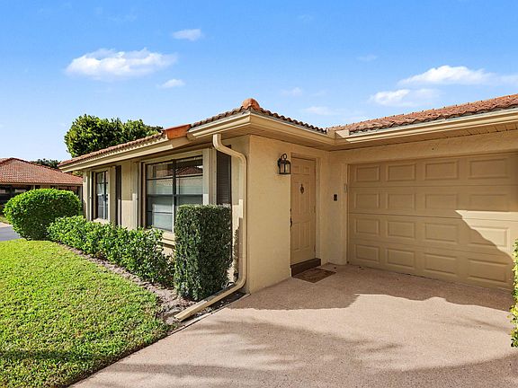 4th image of 4635 Apple Tree Circle #A