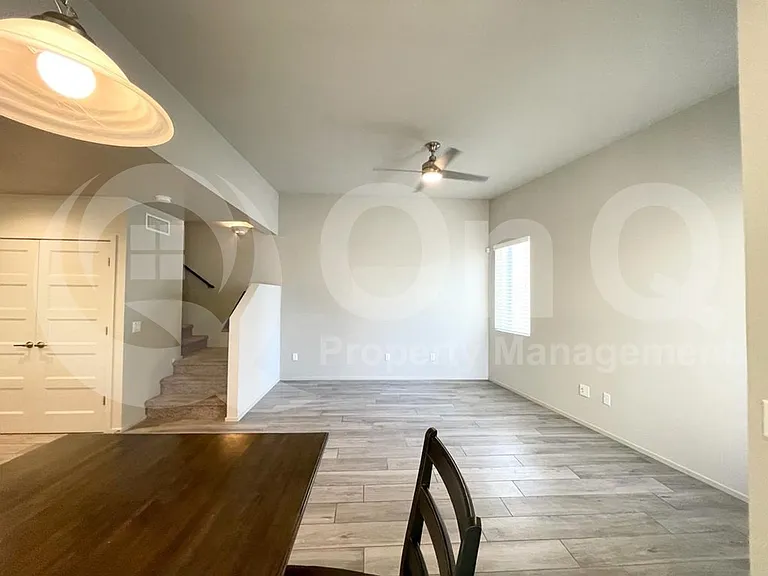 833 E Park Modern Dr — Photo 8
