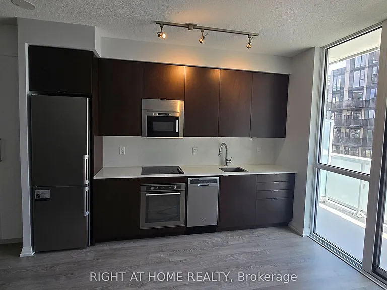 101 Erskine Ave #1506 — Photo 29
