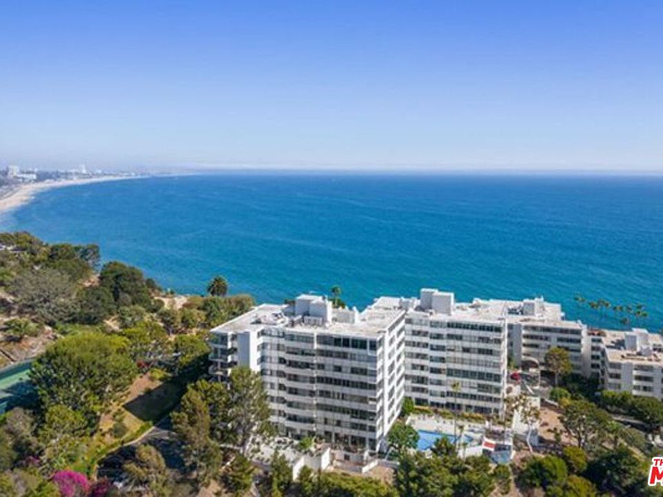 1st image of 17350 Sunset Blvd #706C