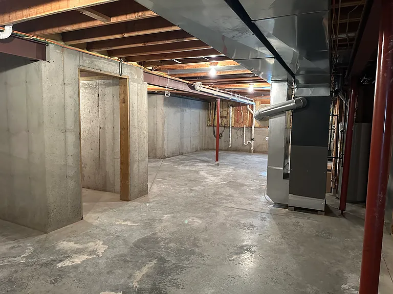 600 SW 34th Ter — Photo 38