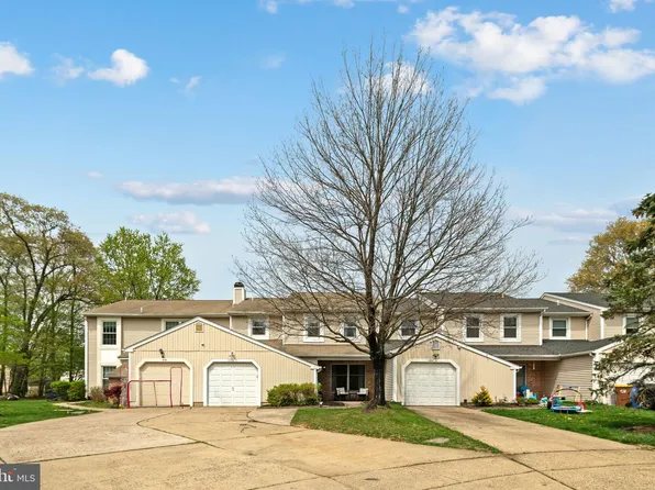 1374 Beechdrop Ct, Yardley, PA 19067