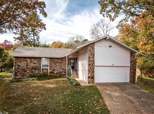 13 Valley View Dr, Maumelle, AR 72113