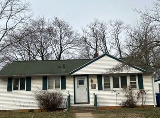 16 Francis St, Wrightstown, NJ 08562