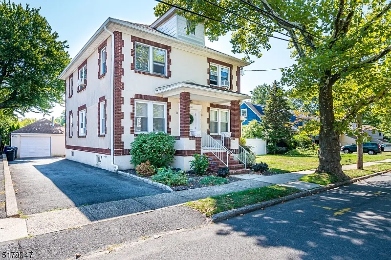 3 bed, 2.0 bath, $3,150 — Photo 1