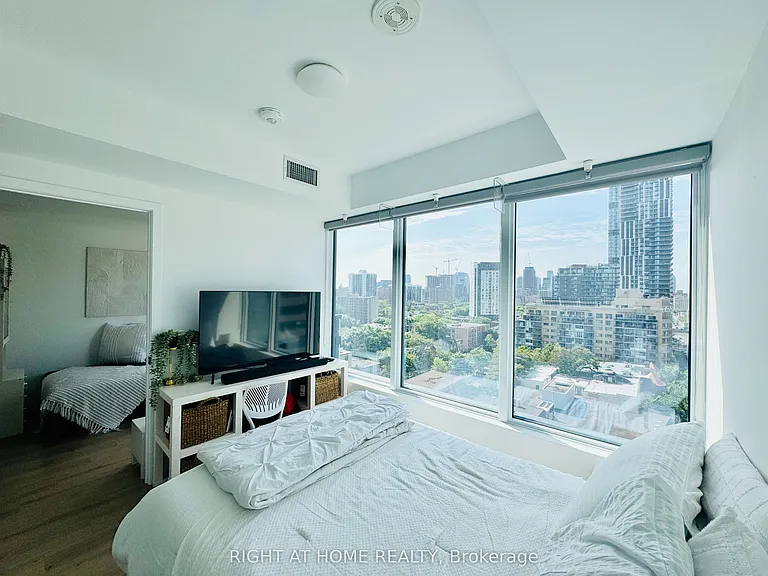 319 Jarvis St #1101 — Photo 6