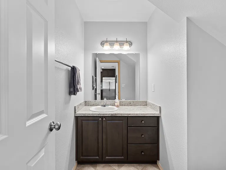 3823 S Mead St — Photo 15