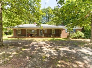 1808 Poole Town Rd, Laurens, SC 29360