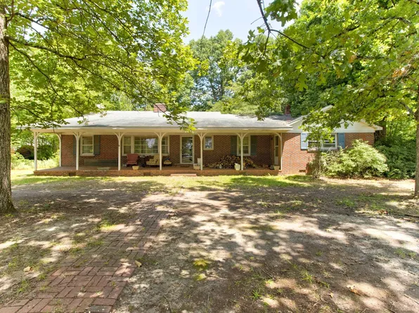 1808 Poole Town Rd, Laurens, SC 29360