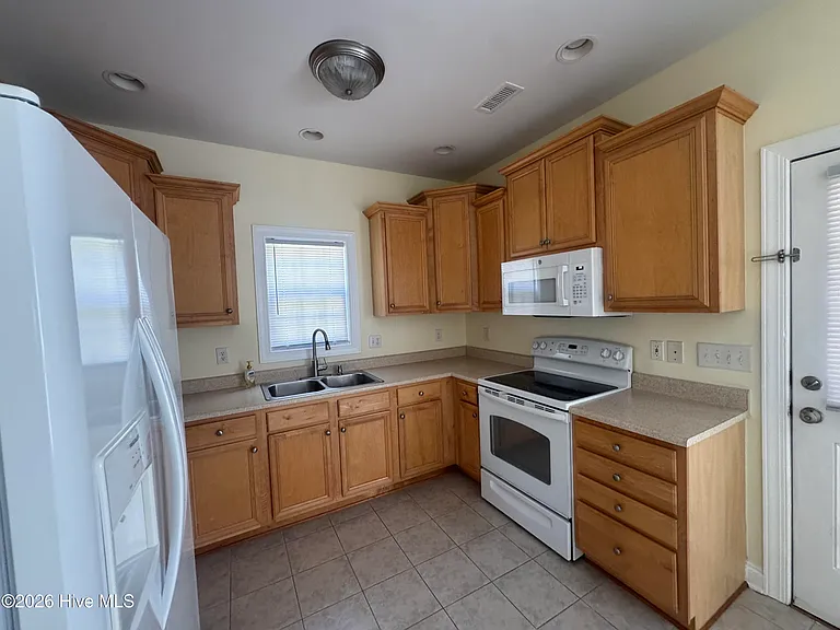 210 Chadwick Shores Dr — Photo 6