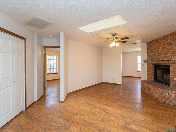 5th image of 705 Serena Dr