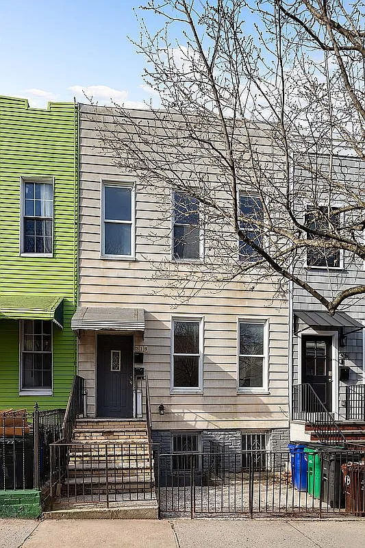 318 21st St photo 1