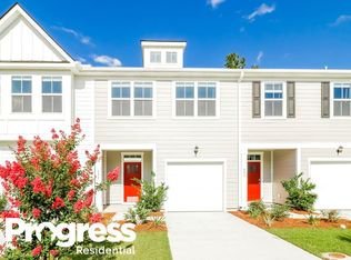 695 Trotters Ln, Moncks Corner, SC 29461