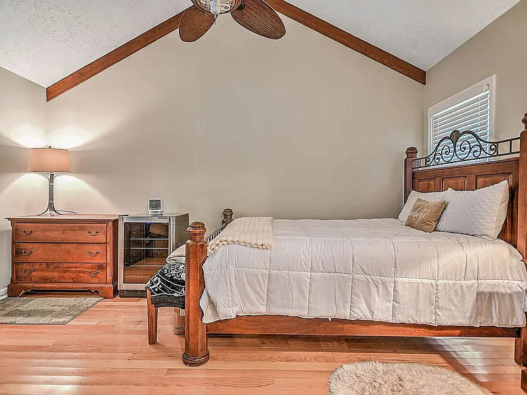 780 Hamilton Rd #F8 — Photo 16