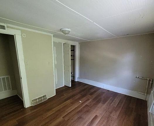2nd image of 819 Lexington Ave #B