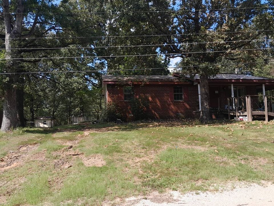 2nd image of 61 Chase Dr