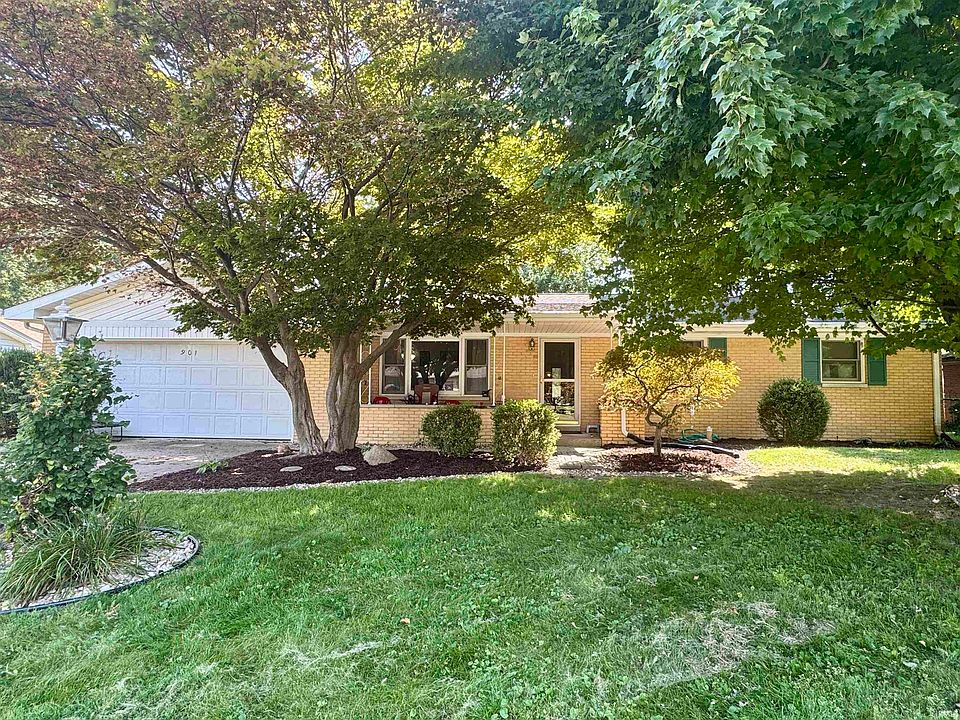 1st image of 901 Melody Ln