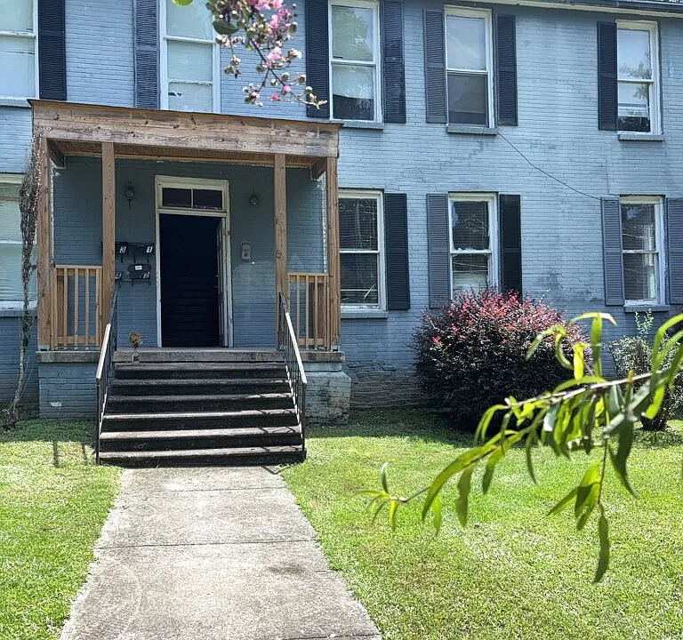 110 Park Dr #2