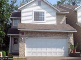 417 Pleasant Ln, Chaska, MN 55318