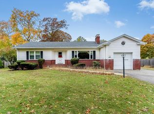 114 Mifflin Dr, North Andover, MA 01845