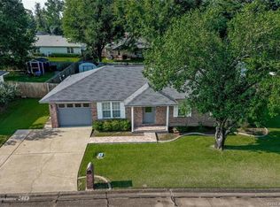 7451 Redwood Ln, Haughton, LA 71037