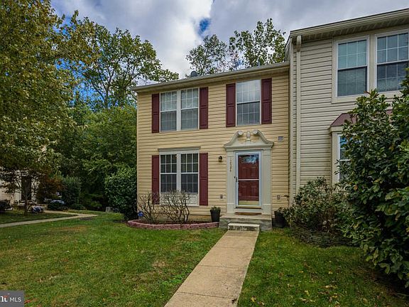3rd image of 12984 Augustus Ct