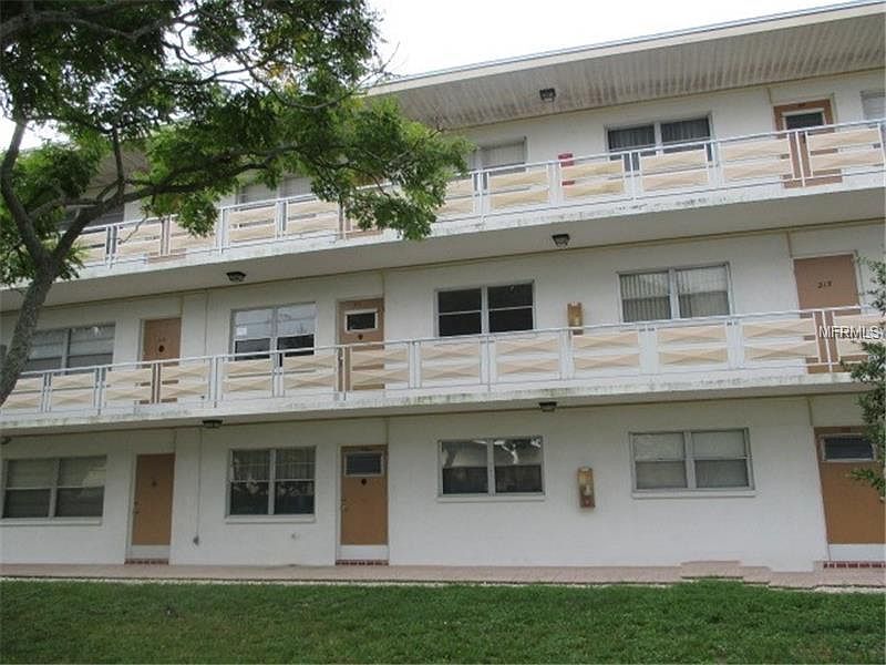 1st image of 911 Washington Ave APT 216