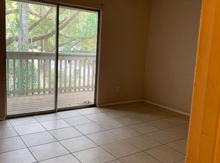 6121 SW 12th Pl, Gainesville, FL 32607