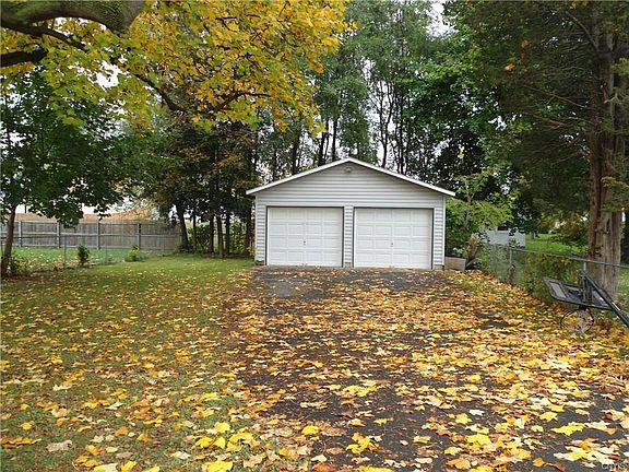 2nd image of 311 Melrose Dr
