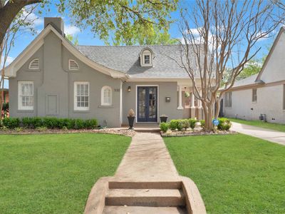 930 N Clinton Ave, Dallas, TX, 75208