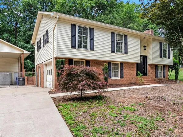5220 Ashlyn Dr, Winston Salem, NC 27106