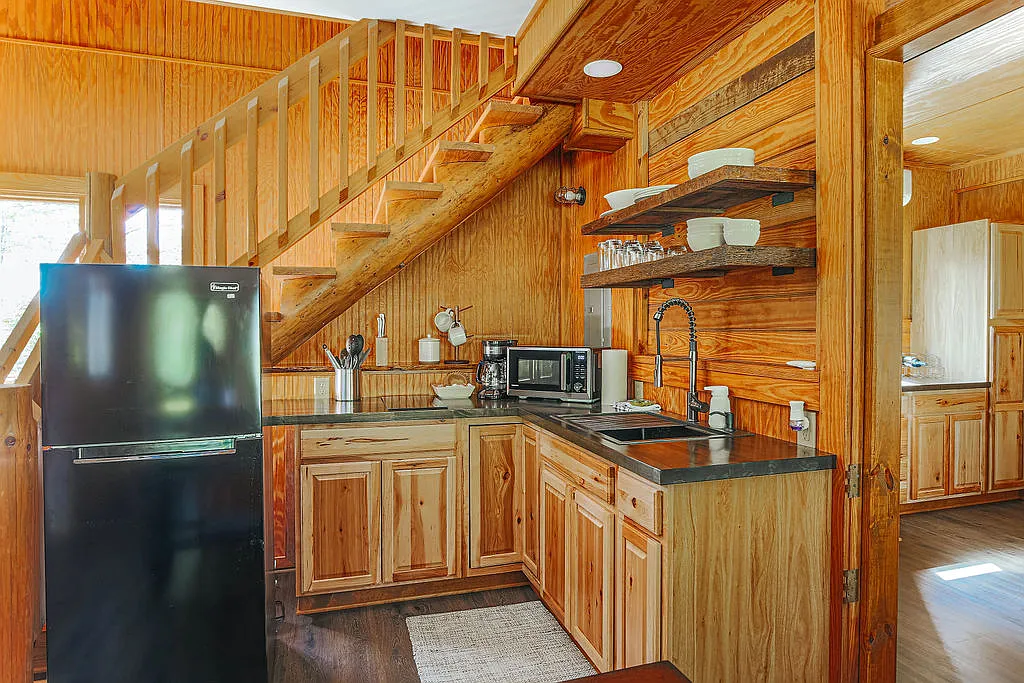 1 bed, 1.5 bath, $2,150 — Photo 4