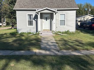 348 N 2nd St, Seward, NE 68434