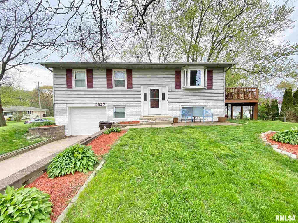 5827 N Mackinac Dr photo 1