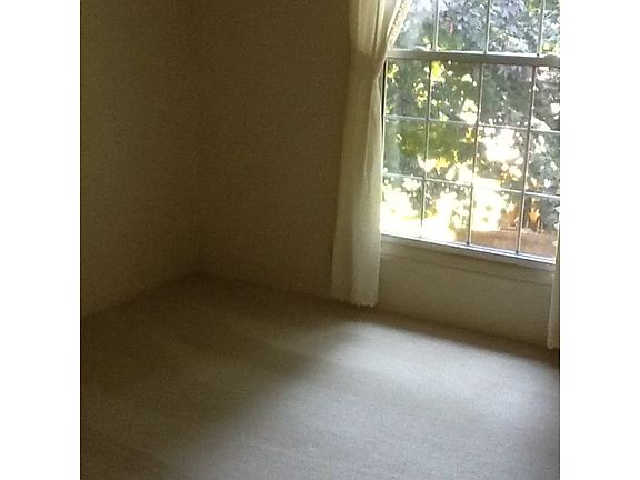 4th image of 616 Cline Ave APT 214