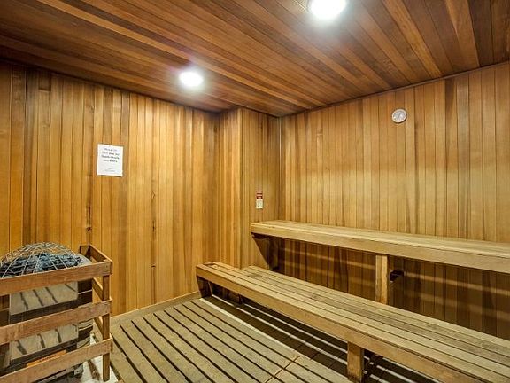 5th image of 4 Beacon Way APT 910