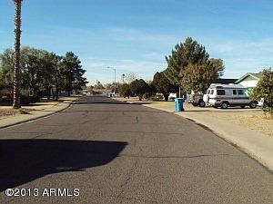 5th image of 5924 W Meadowbrook Ave