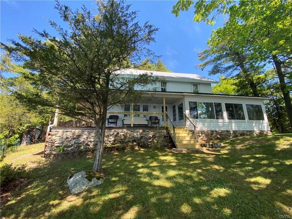 Black Lake Waterfront 13646 Real Estate 6 Homes For Sale Zillow