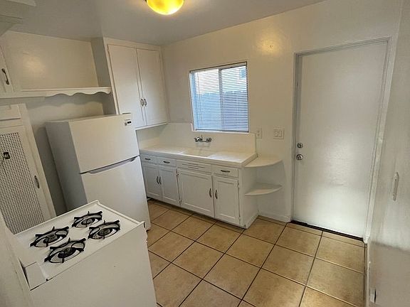 5th image of 865 Grand Ave APT 10
