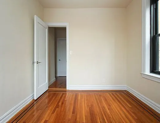 Rented by SW Queens Mezzanine | media 17