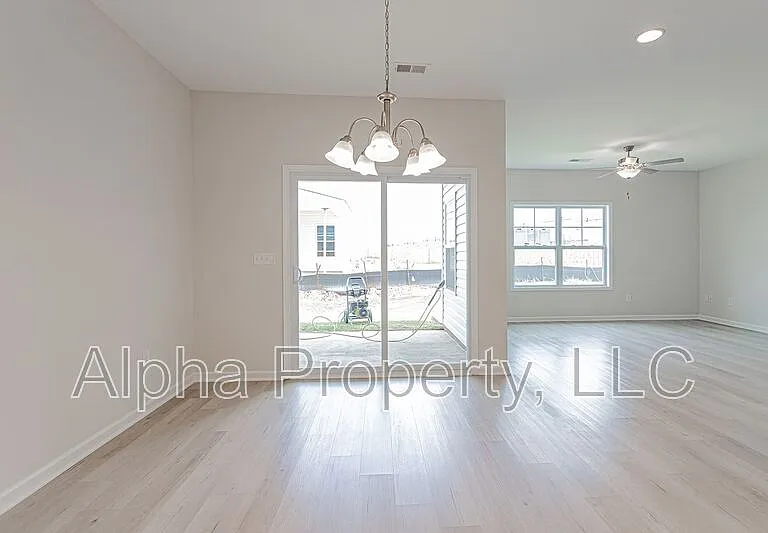 5 Sabine Leaf Ct — Photo 10