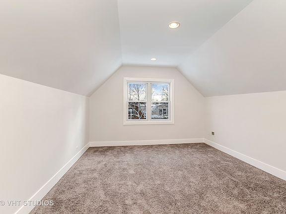 5th image of 3320 W Warner Ave