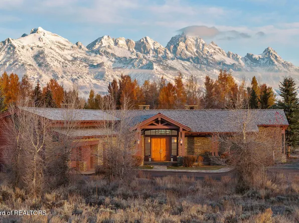 6240 N Prickly Pear Ln, Jackson, WY 83001
