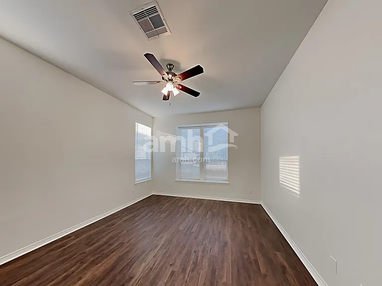 2204 Perkins Crossing Dr — Photo 8