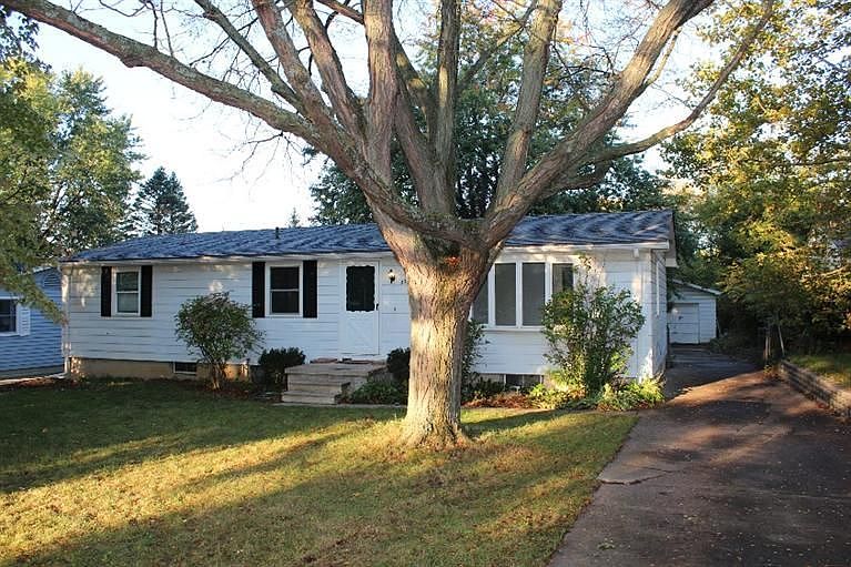 1st image of 3340 La Salle Dr