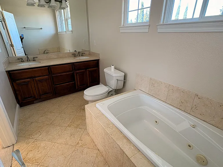 1729 Marich Way — Photo 18