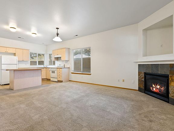 5th image of 61182 Larkspur Loop