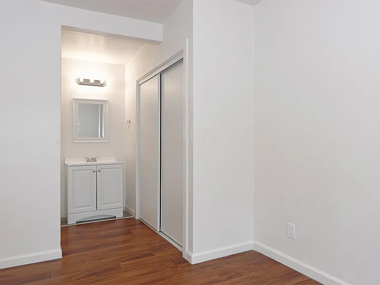 4357 Illinois St — Photo 7
