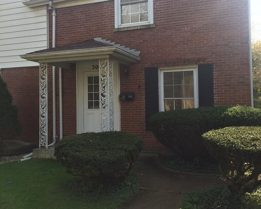 2nd image of 306 Belmont Pl