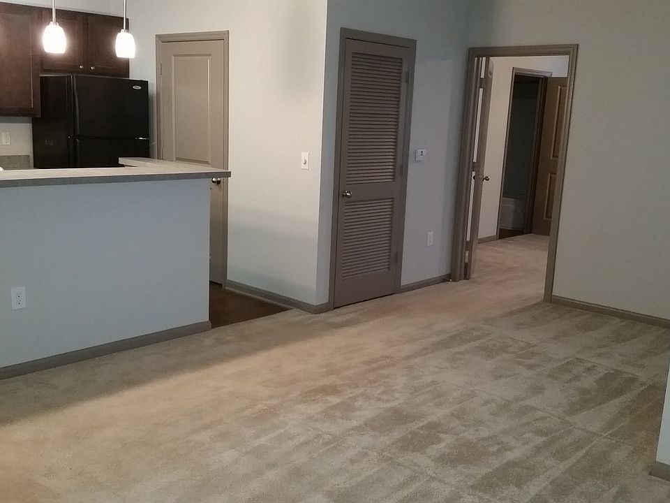 1st image of 1735 Urban Trl APT 111